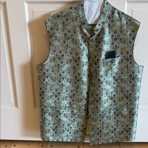 Men’s kurta - gold with green vest